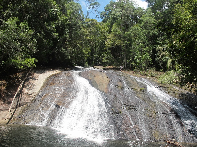 2018 12 Tembalang waterfall Berau suprianto