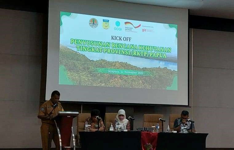 2022 11 22 Kickoff Penyusunan Dokumen Rencana Kehutanan Tingkat Provinsi tr 1